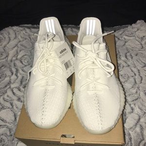 Yeezy Boost 350 V2-Triple White- Size 7-NWT
